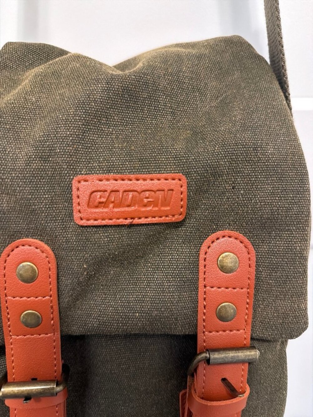 CADeN Retro Compact Camera Bag - Picture 2 of 8